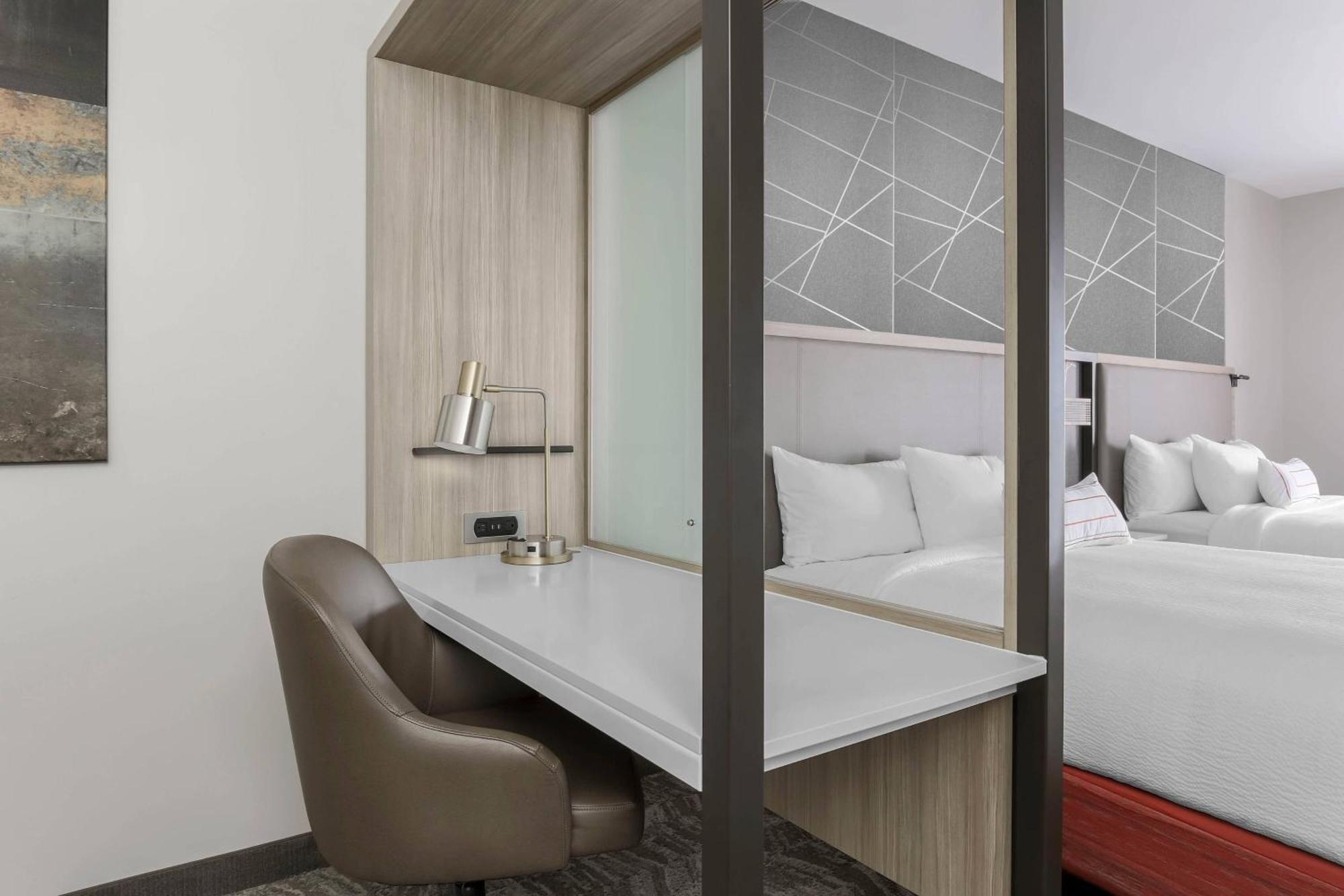 Hotel Vista Sierra Оберн Екстер'єр фото